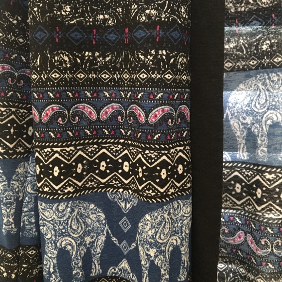 Tassel Cardigan - Picture 2 of 4